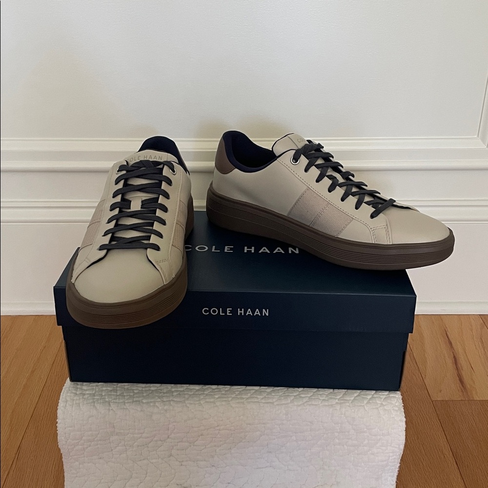 Men's Cole Haan Leather Grand Crosscourt Premier Sneakers in Silver / Gray Shoes - Picture 15 of 16